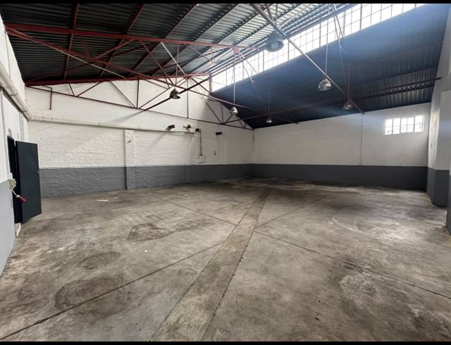 384M² WAREHOUSE TO LET IN PRETORIA INDUSTRIAL